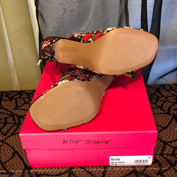 Betsey Johnson Rexie Shootie Peeptoe Heel. - Picture 4 of 8